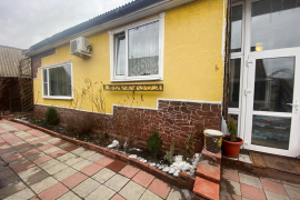 Продается уютный одноэтажный дом.