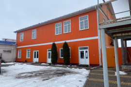 Продам второй этаж здания.